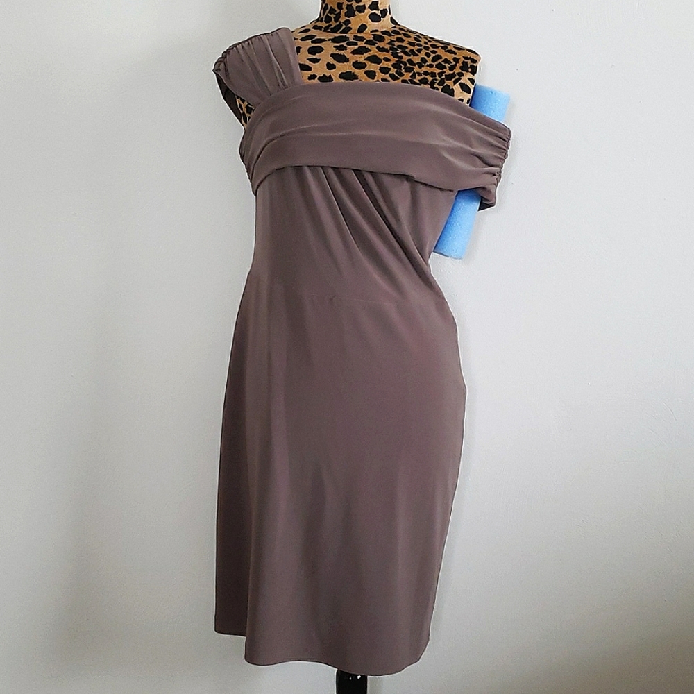 JOSEPH RIBKOFF One-Shoulder Dress